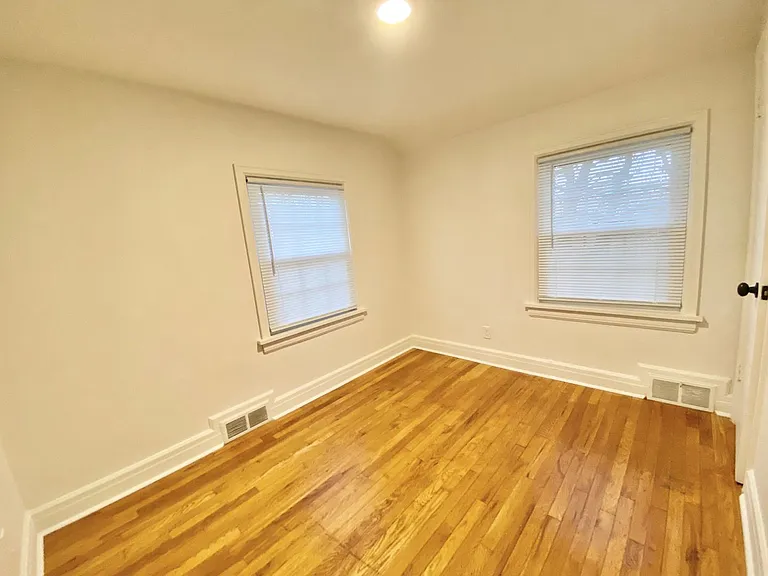 659 S McCann Ave — Photo 8