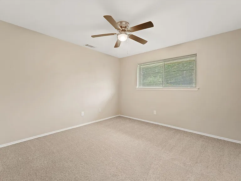 1617 Idyllwild Ct — Photo 14