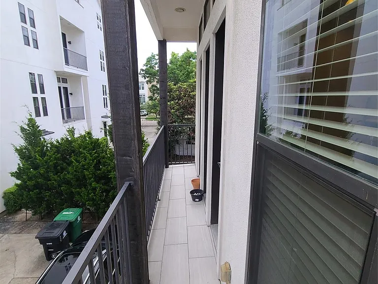 2610 Polk St — Photo 7
