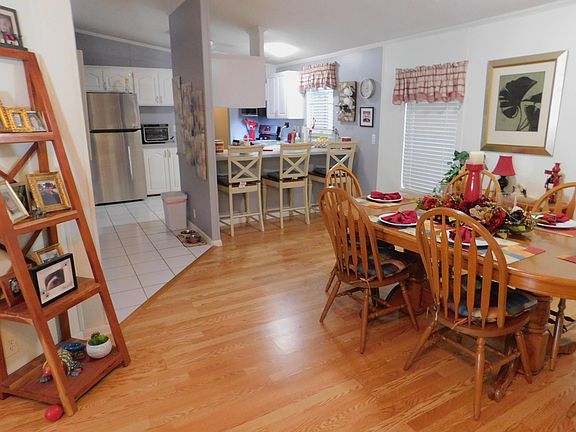 4th image of 243 Sea Conch Place