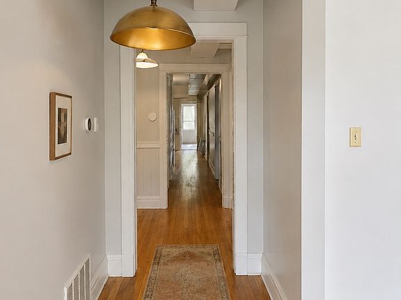 4th image of 3637 W Fullerton Ave Floor 2