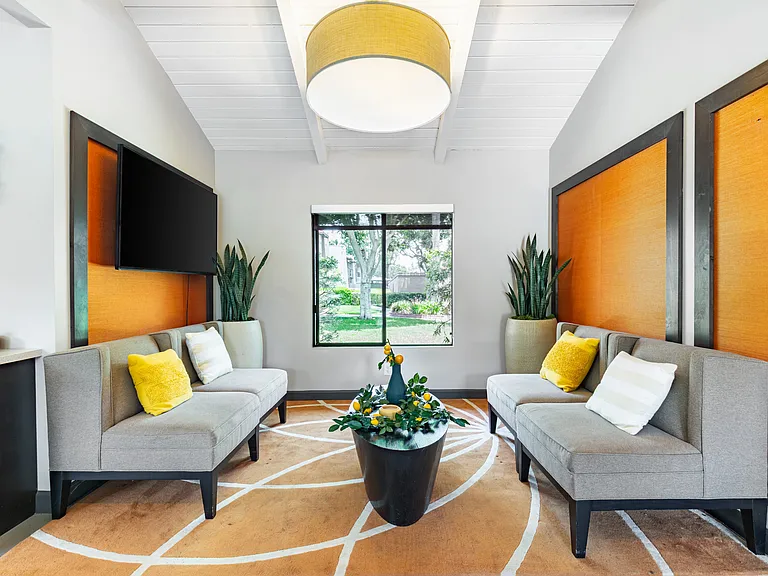 CASA GRANDE APARTMENT HOMES — Photo 44
