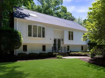 15 Pond View Cir, Sharon, MA, 02067