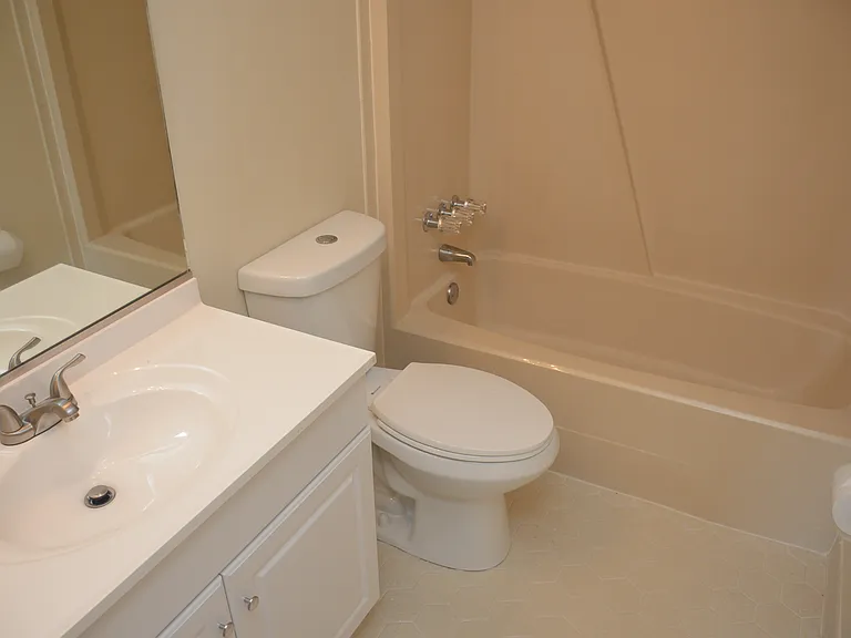 445 Benlea Cir — Photo 18