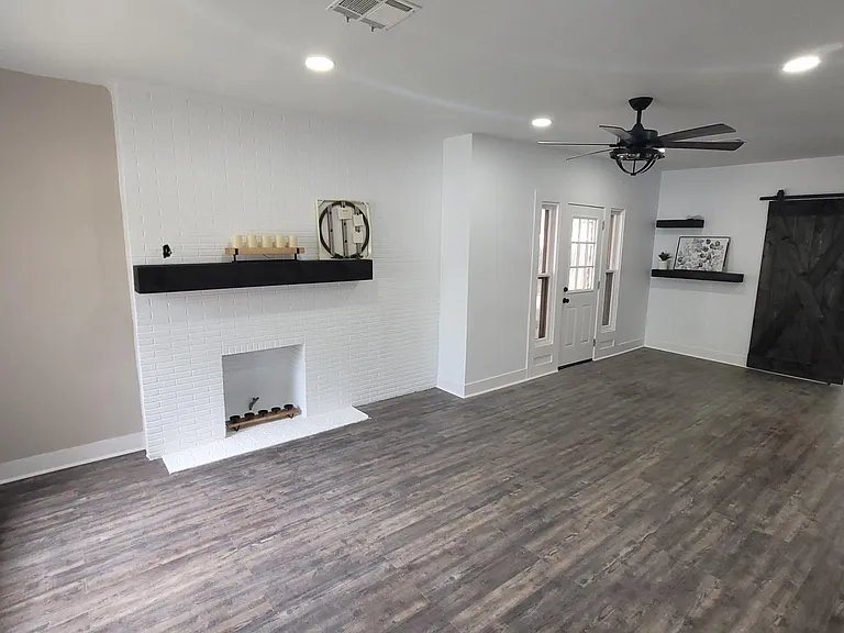 2820 Fort Ave — Photo 25