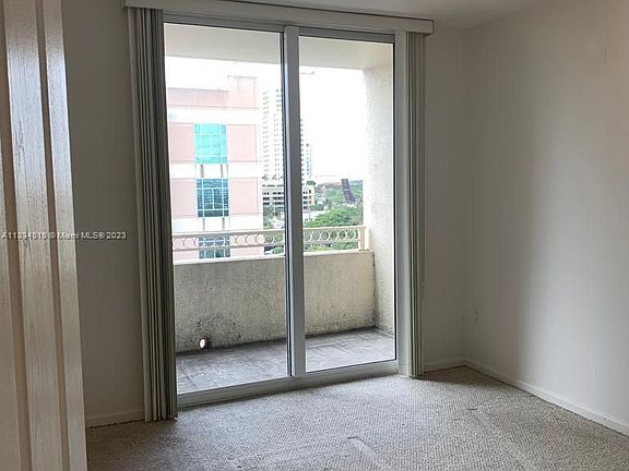 5th image of 511 SE 5th Ave APT 815