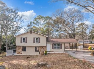2491 Crumps Landing Cir, Snellville, GA 30039