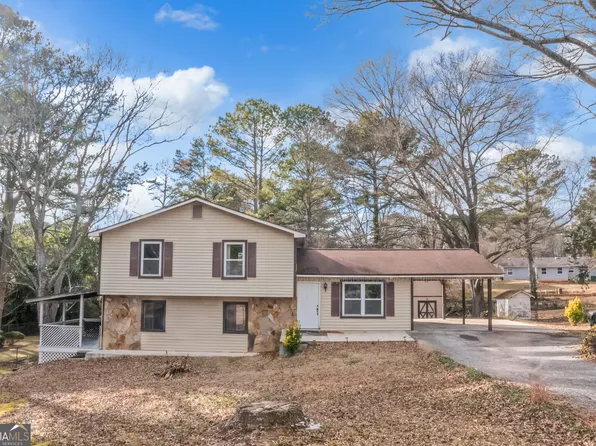 2491 Crumps Landing Cir, Snellville, GA 30039