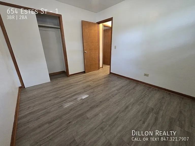 654 Estes St #1 — Photo 7