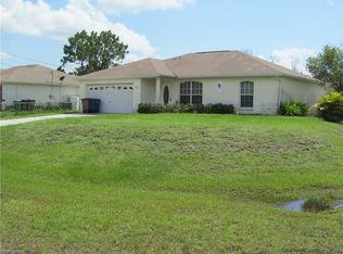 810 Crystal Ave S, Lehigh Acres, FL 33974