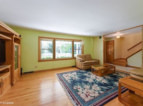 2nd image of 1416 Cypress Dr