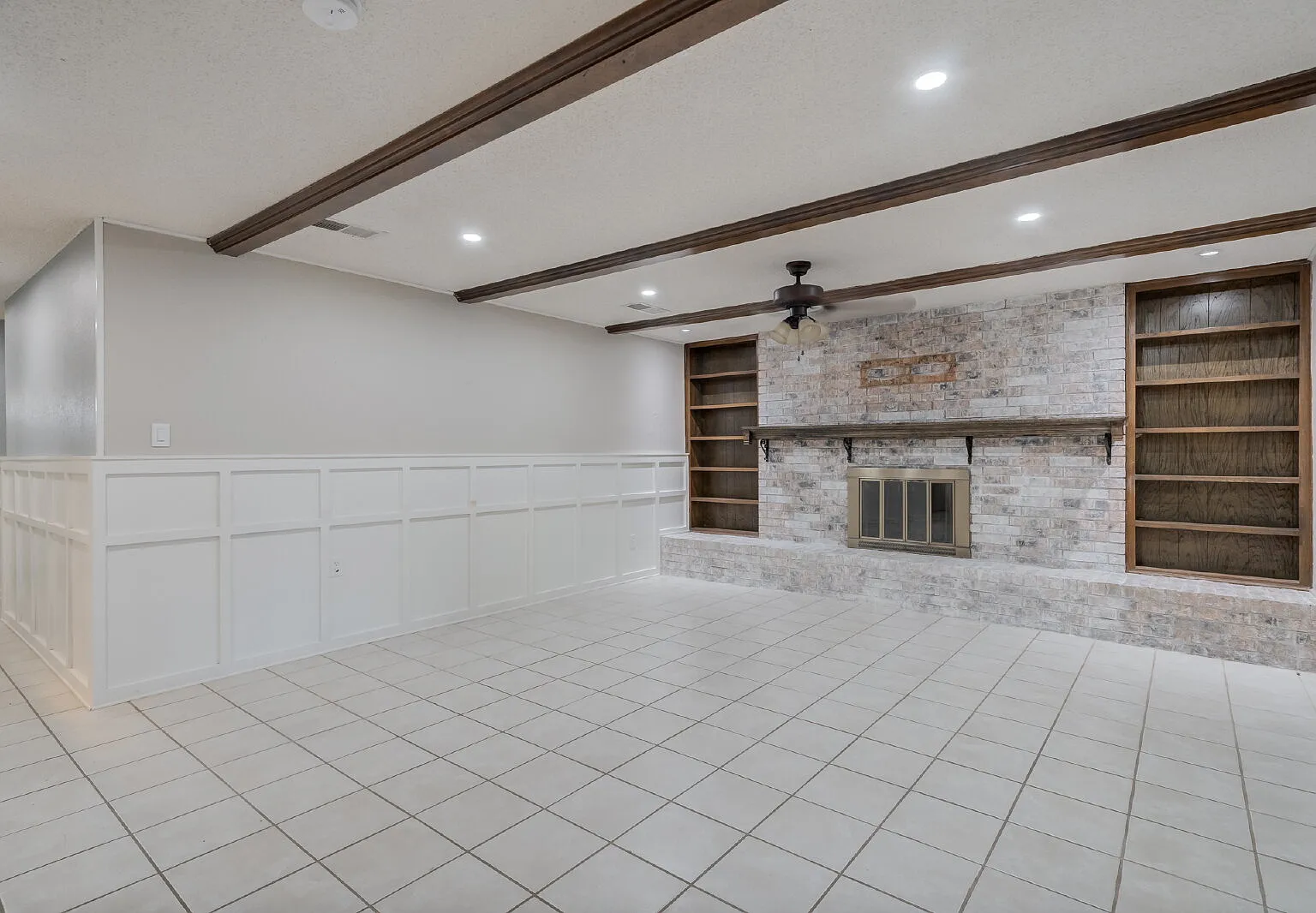 3 bed, 2.0 bath, 1942 sqft, $1,800 — Photo 4