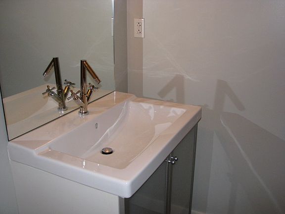 4th image of 614 S 7th St Unit 203