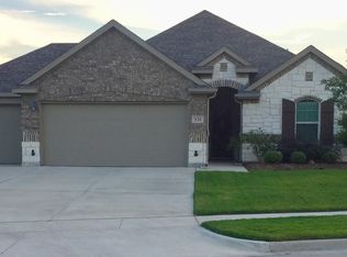121 Acadia Ln, Forney, TX 75126
