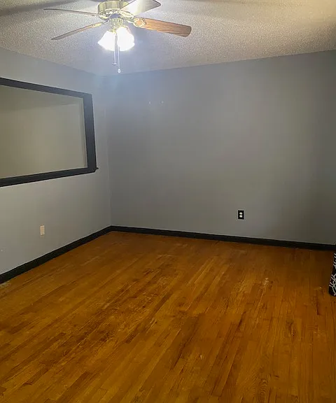 5338 NW Glenn Ave — Photo 2