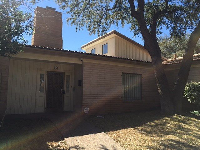 1st image of 10 Chimney Holw