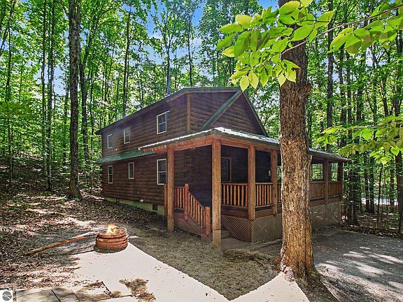 4th image of 1341 Corey Ct