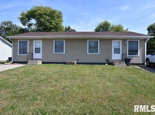 724 9th St, Colona, IL 61241