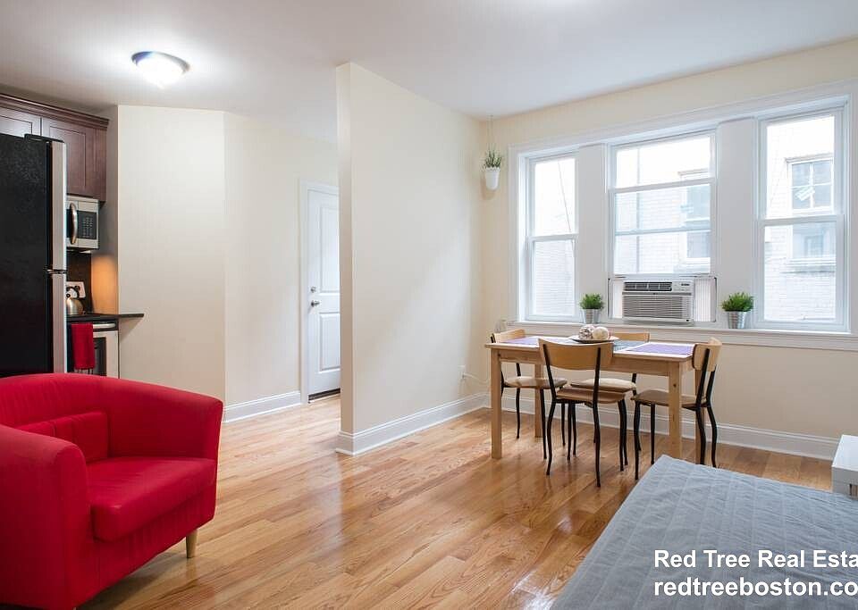 1st image of 244 Kelton St APT 10