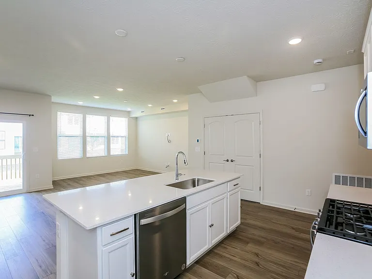 9738 Behner Dr — Photo 12