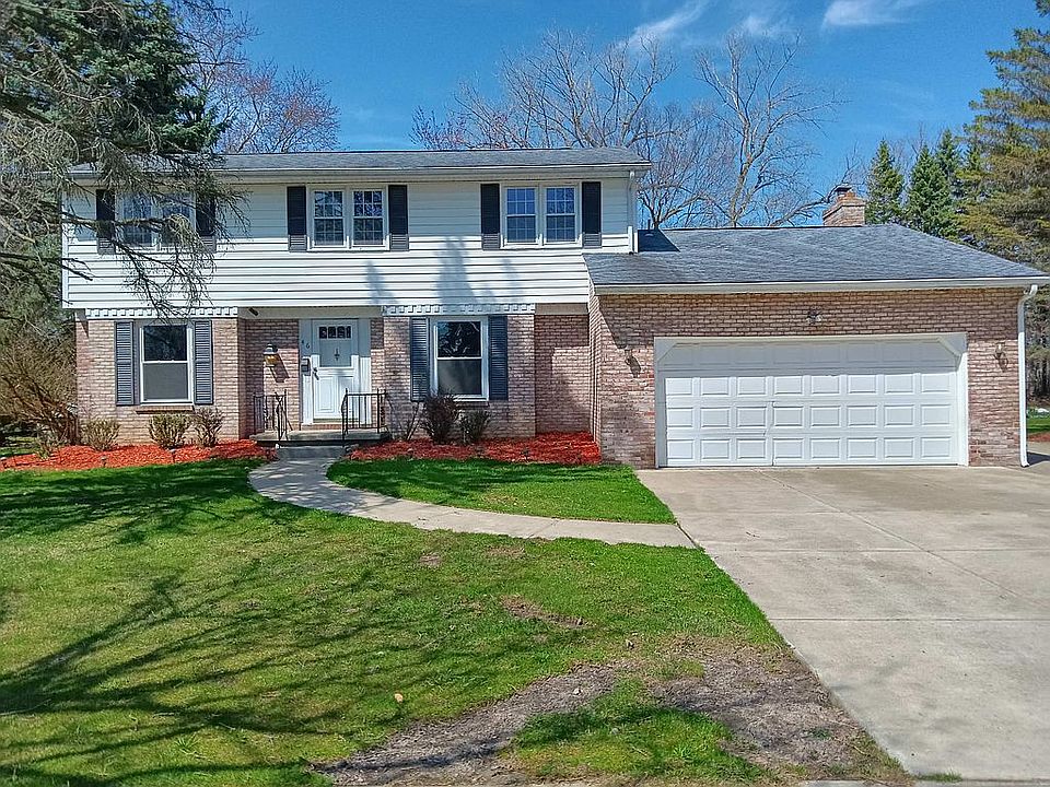 1st image of 46 Lakeside Ct