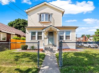 24217 134th Ave, Rosedale, NY 11422