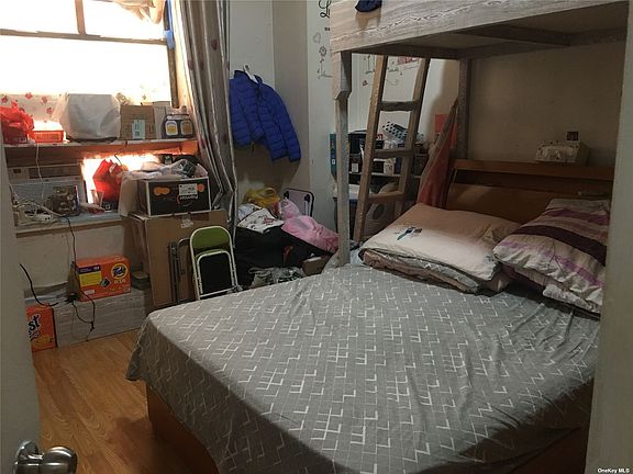 4th image of 155 Henry St APT 102