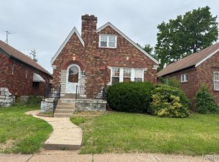 6008 N Pointe Blvd, Saint Louis, MO