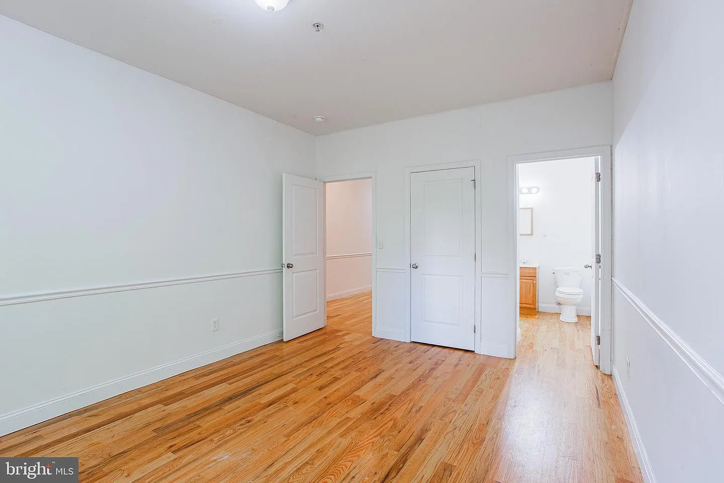 4 bed, 3414 sqft, $2,400 — Photo 4