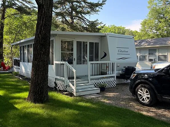 1 Robinson Way #96, Kennebunk, ME 04043