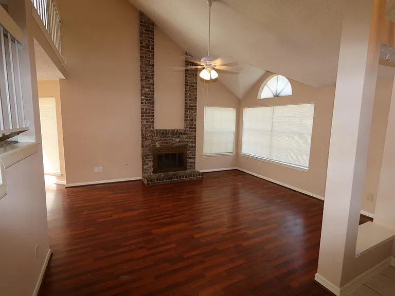 12510 Sableleaf Dr — Photo 2