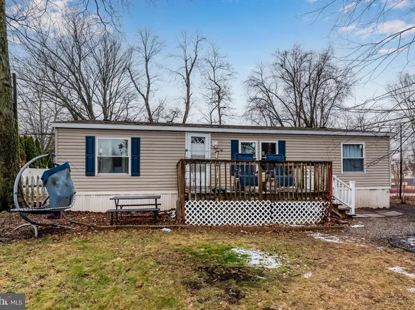 134 Gate Ln, Middletown, PA 17057