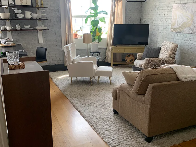 429 Gunter Ave #D — Photo 1