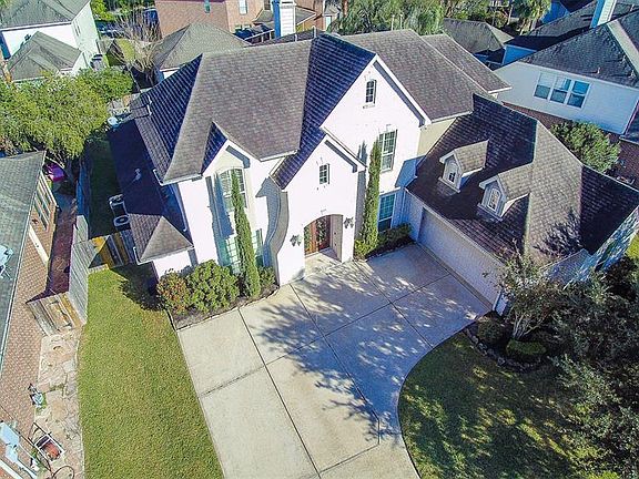 3rd image of 2406 Spoonbill Dr