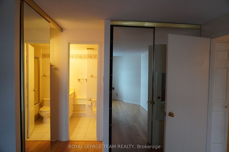Ottawa Apartment for rent - 2 Bedrooms — photo 17