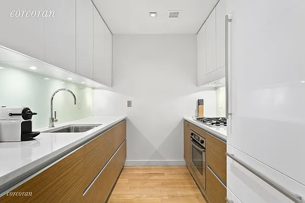 Rented by Corcoran | media 48