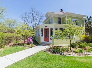 702 E Chicago Ave, Naperville, IL