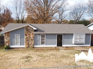 5343 Cedar Bluff Dr, Memphis, TN 38127