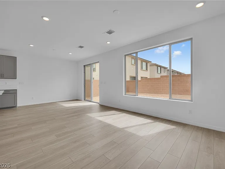 5925 Obsidian Sky Ave — Photo 9