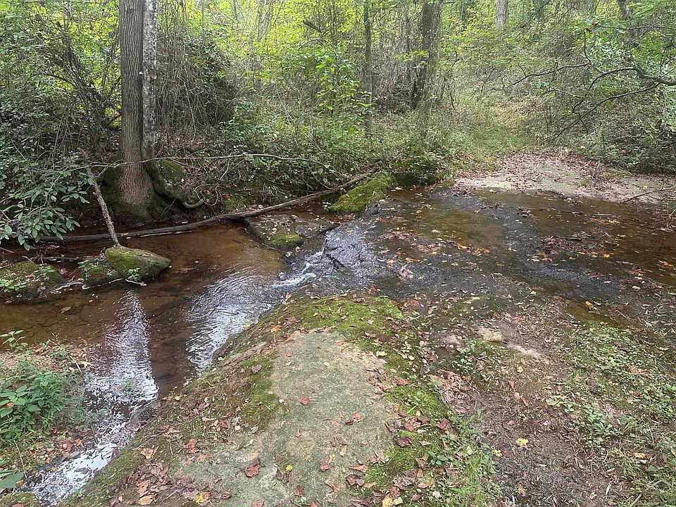 1st image of 290 Burnetts Rd