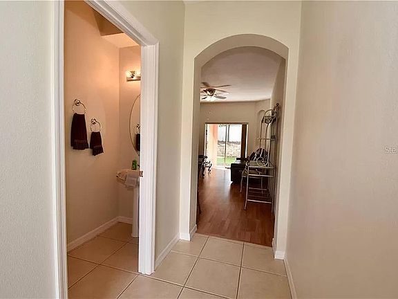 3rd image of 2120 Retreat View Cir
