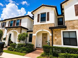 3382 W 114th Ter, Hialeah, FL 33018
