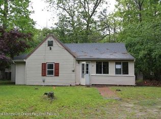 637 Elm Ave, Browns Mills, NJ 08015