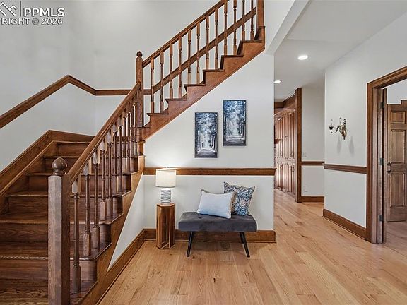 4th image of 529 S Bear Paw Ln