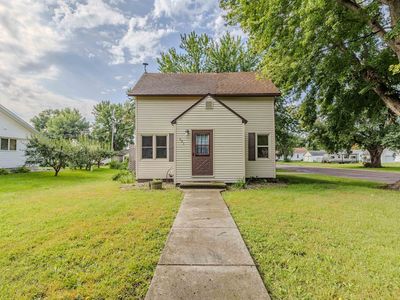 601 E Michigan Ave, George, IA, 51237