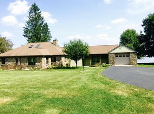 11 Westwood Blvd, Gouldsboro, PA 18424