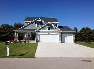 6253 Wilmington Dr, Norton Shores, MI 49444