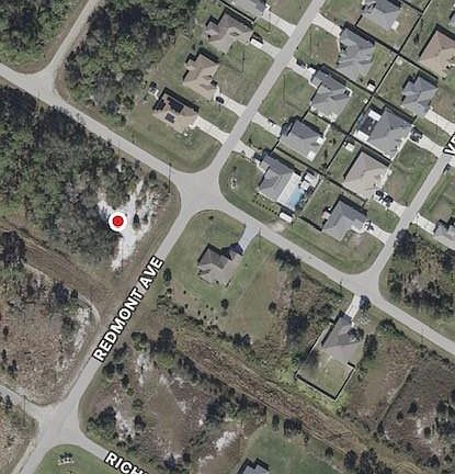 3rd image of 601 Loleta CT