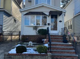 6538 80th Ave, Ridgewood, NY 11385