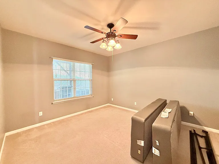 311 Coral Creek Ln — Photo 3